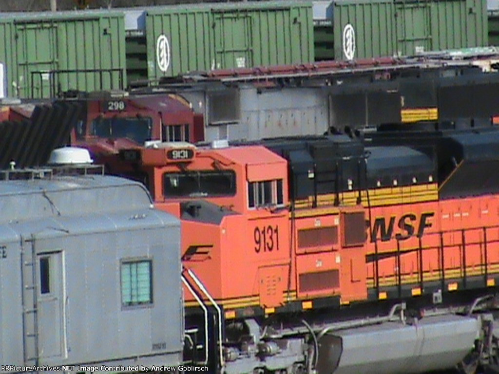 BNSF 9131 & 83